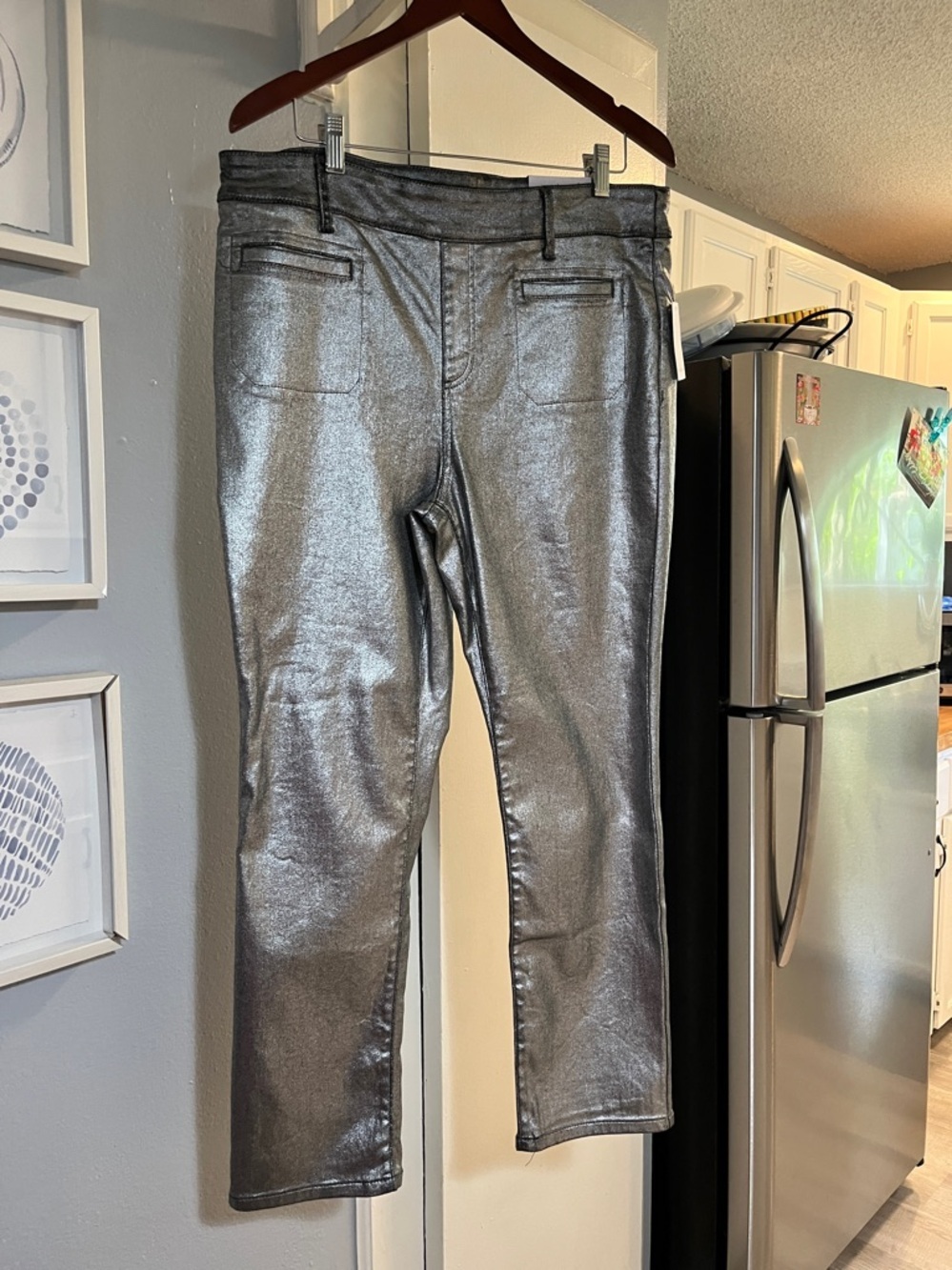Westbound High Rise Pull On Jean Metallic Silver Cropped Pants Size 14 NWT